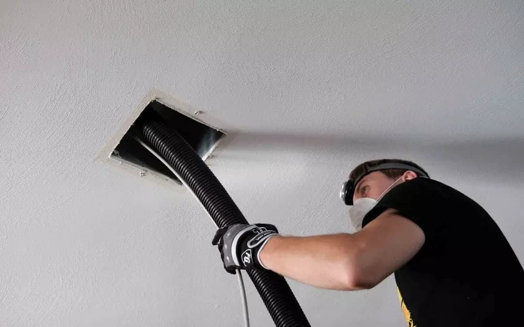 air duct/dryer vent cleaning specialist